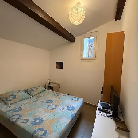 T2 Renovee En Centre Apartment